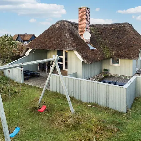 Holiday home Awesome In With Sauna Blavand